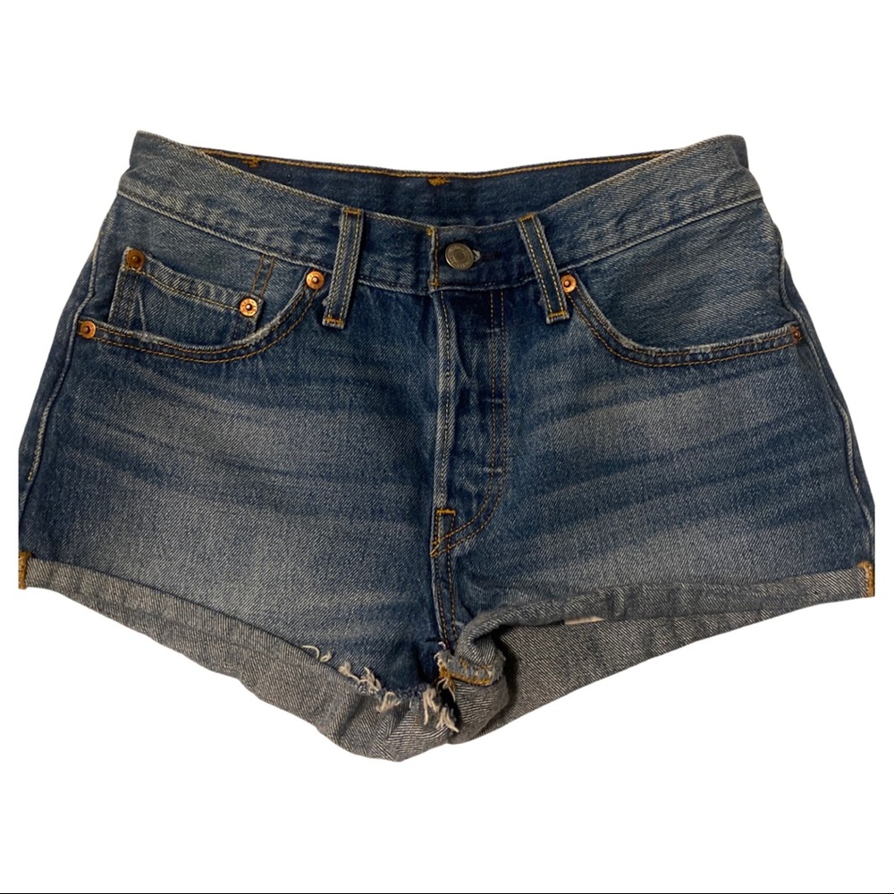 Levi’s 501 cut off shorts